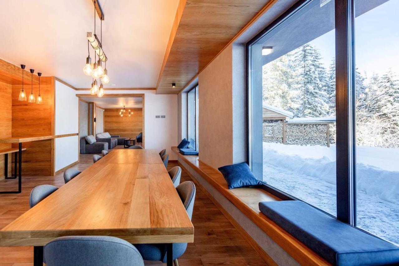 Chalet Tophill House
